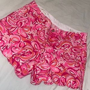 Lilly Pulitzer shorts size 8 very good condition